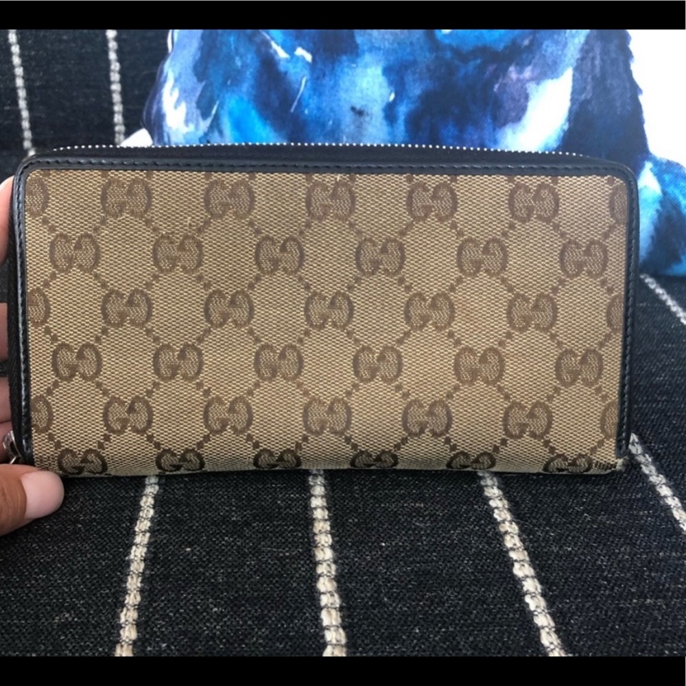 Gucci full size zip wallet